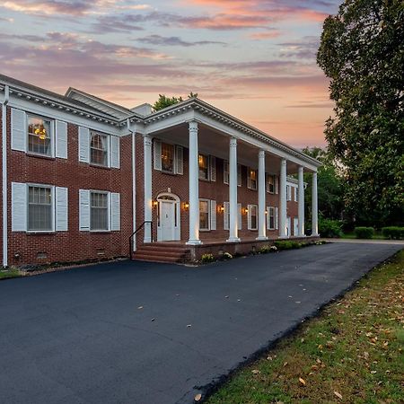 Beland Mansion-Blooming Garden Suite! Fort Smith Exterior photo
